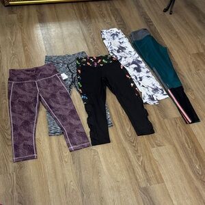 Mixed lot of leggings & capris Multicolor Leggings Set in excellent condition XS